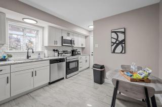 Blair's Creve Coeur Cozy Ranch 3 Bed 2 Bath GameRm - 7