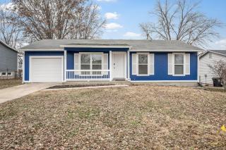 Blair's O'Fallon Blue Bliss 3 Bed 1 Bath Game Room - 0