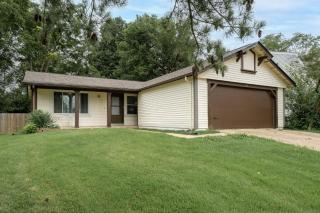 St Peters Ranch w Game Room & Wooded Backyard - 1
