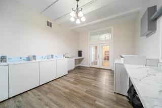 102 Studio Med Longterm Near Downtown and center - 4