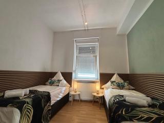 WORKERS VIEW -Worms, 7 single bed, 5 BR, parking, WLAN - 5