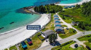 Oceanfront Beach House - Seaside Accommodations - 0