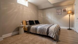 Oakville 2 Bedroom Apartment - South Shell Beach - 4