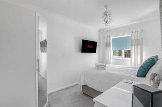 The Roost Group - Two Bedroom House - 7