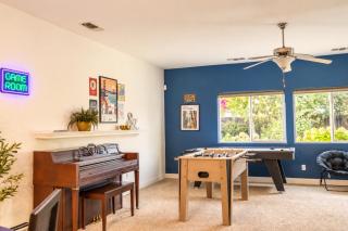 The Sunnyside Sanctuary - Fresno - 8