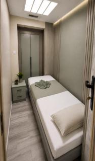 The Nest Bunk & Capsule MbZ - 8