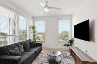 Modern 2BR near PGA and Universal Studios - 0
