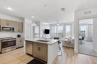 Stylish 2BR near PGA and Universal Studios - 8