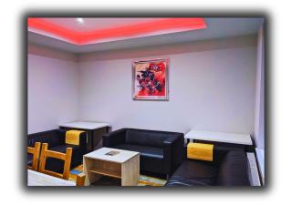 The Red Lounge - 2