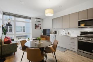 Ballard Bright Modern Townhome with Rooftop Deck - 9
