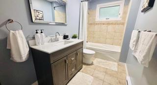 Spacious and Cozy Apartment suite - 5