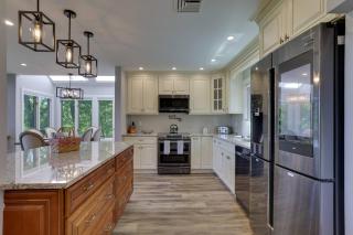 Luxury Poconos Townhouse with Resort Perks! - 9