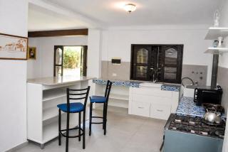 Tekoporã - Casa de 3 Hab con amplio Jardín y Piscina, Parrilla, WiFi, Parking - 1