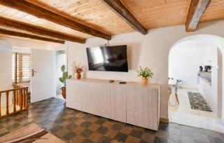 Gorgeous Home In Santa Caterina Dello I With Wifi - 3