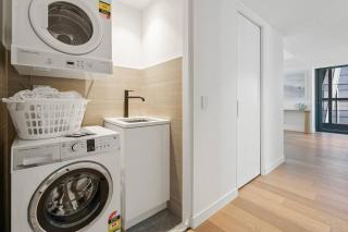 Jewel L26 Absolute Beachfront 3BR + Free Parking - 3