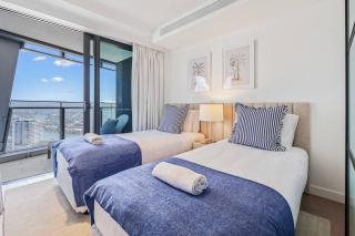 Jewel L26 Absolute Beachfront 3BR + Free Parking - 2