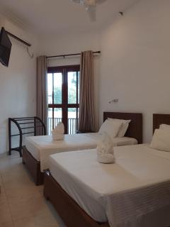 Pacific Hotel - 6