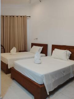 Pacific Hotel - 3
