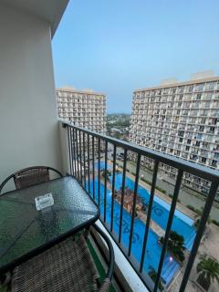 Poolview with Balcony near Airport Condo - 1