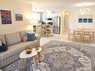 Artistic Family 2BR,S7 Grouse, Shipyard, ST Parking - 0