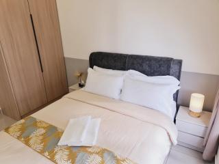 New! Bali 5-8pax Melaka Town @ Play View Condo - Malacca - 5