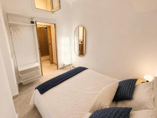 Renovated Cozy Haven - Old Town and Beach - 1