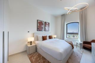 Bloomfields 1BR in Vantage 2 - Yas Golf Collection - Abu Dhabi - 0