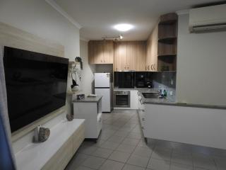 Luxury Living in Cullen Bay - 3
