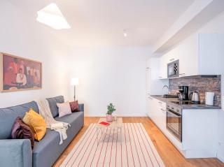Stylish Apt for 4 - Workspace - Prague Center - 1
