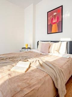 Stylish Apt for 4 - Workspace - Prague Center - 3