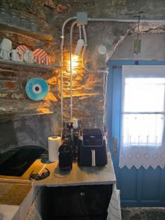 The Old Celar House - 1