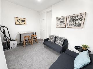 The Aire House - 4 Bed - 4 En-suite House - 9