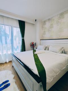 Spacious 2 bedroom with 4 beds and DSQ apartments in Westlands with a pool - 8