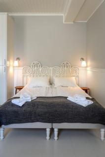 Beautiful courtyard apartment in a 19th-century wooden house - 1