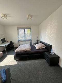 Zentral gelegene moderne ruhige Wohnung - 1