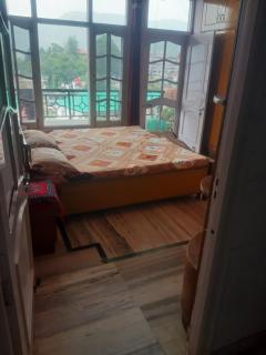 Akshara Homestay Couple & Families with Balcony kitchen - 1