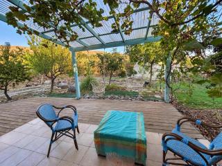 The Fig & Pecan House with Private Guest Suite - 6