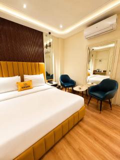 The Benchmark Hotel - 2