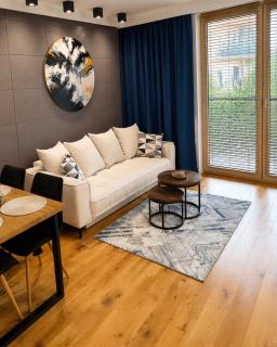 Modern 2BR Apartment for 4 Parking Warsaw Wola - Warsaw - 8