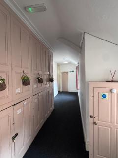 Green Gables Hotel - 3
