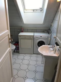 Spacious, bright and central top apartment in Halden - 3