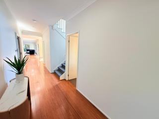 Spacious 5BR Family Home&Pet Friendly - 5