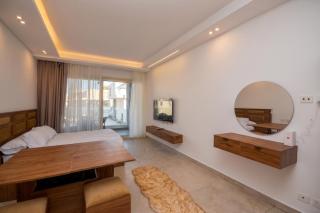 Infinity Pool View Studio at Maraya, El Gouna - 9