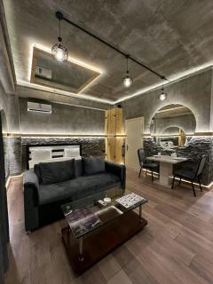 Grand Prix Hotel - 8