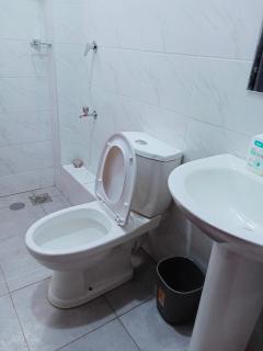 Sunset Bespoke Letting - Modern Ruaka Stay Near UN, Two Rivers - 3