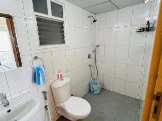 2BHK Lake View 10 Mins To Airport - 4