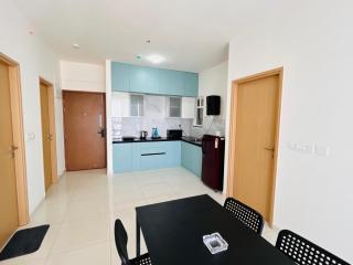2BHK Lake View 10 Mins To Airport - 0