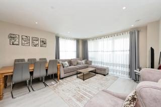JF Housing Hounslow London Whole Apartment - 2
