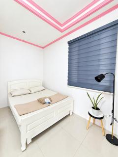 Cozy Bedroom I with Private Bathroom and Pool - 8