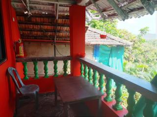 Ormal Guest House - Agonda - Red - 1